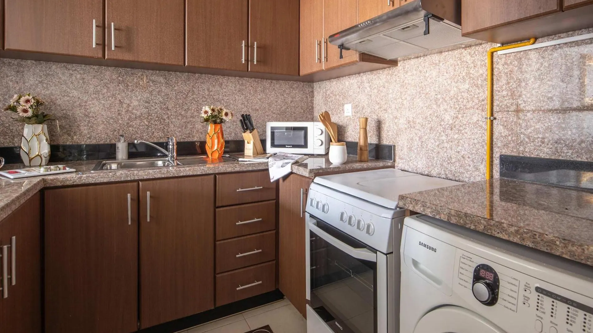 Frank Porter - Fairview Residency Dubaj Apartmán